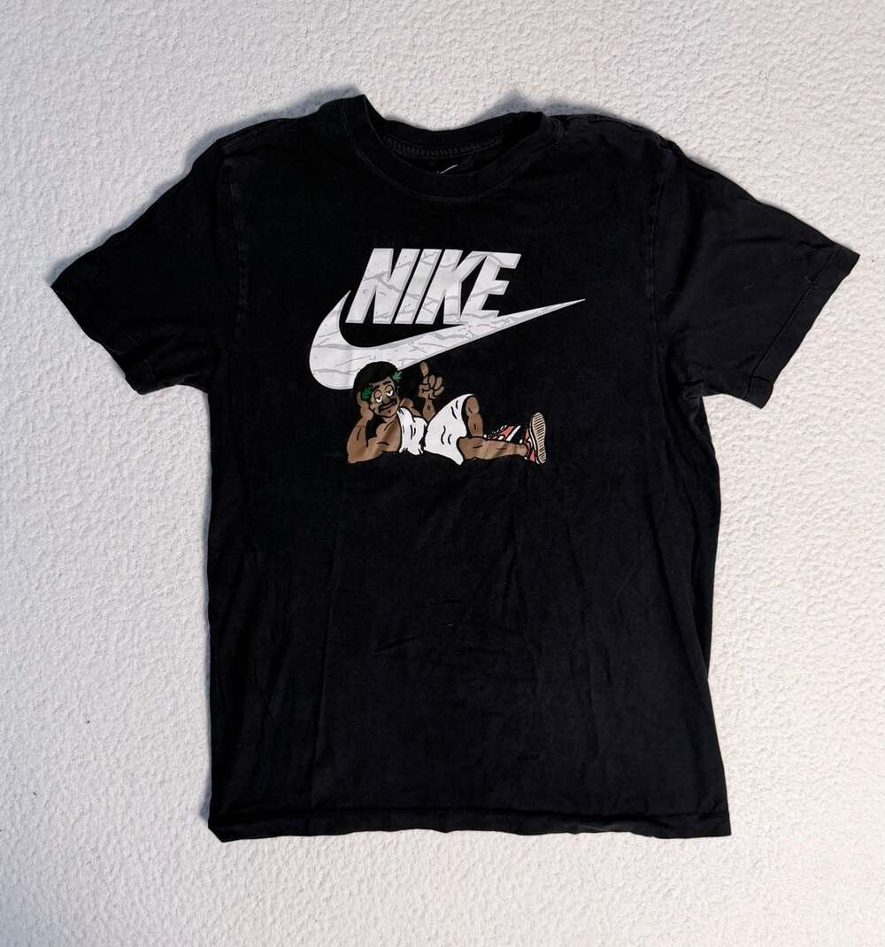 Nike Men's 'Shoe Crates' Graphic T-Shirt Black